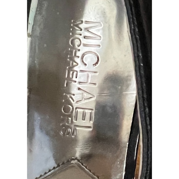 Michael Kors Graham Cut Out Oxfords Size 6 in excellent condition. - Picture 8 of 8